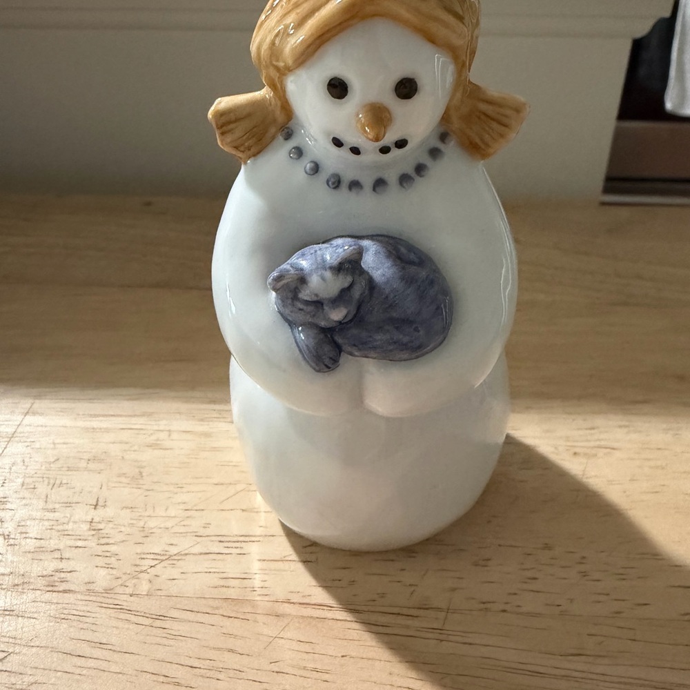Royal Copenhagen White Snowwoman with Blue Cat Accent